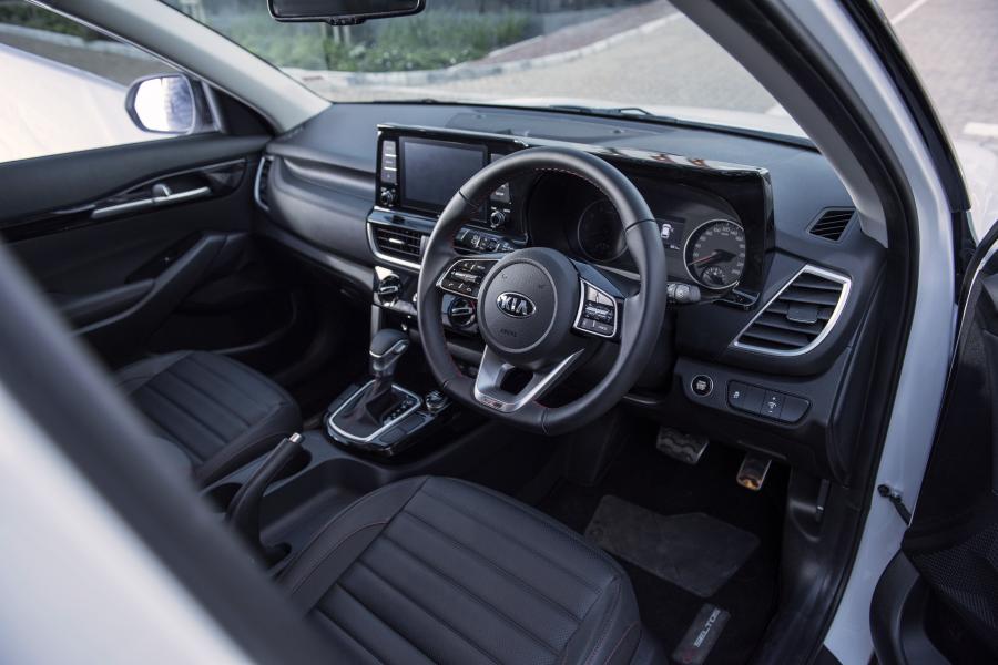 Торпедо Kia Seltos GT-Line 2019 года  (ZA) (фото 14 из 41)
